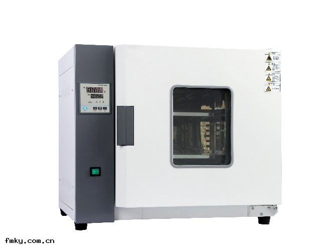 臥式(shì)鼓風乾燥箱(xiāng)(智(zhì)能(néng)型)